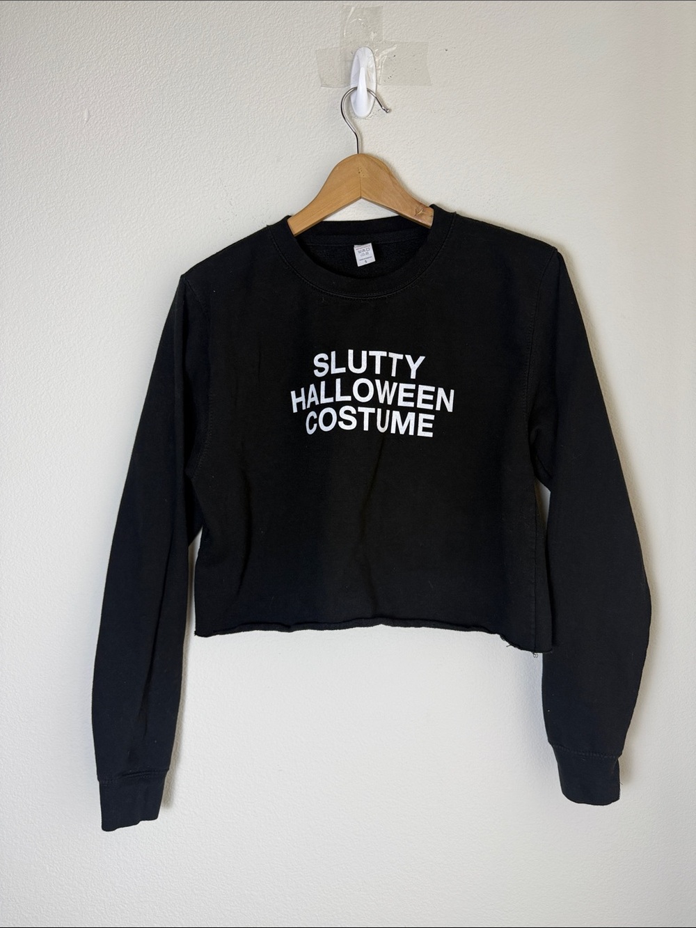 Black 'Slutty Halloween Costume' Cropped Sweatshirt Size M/L